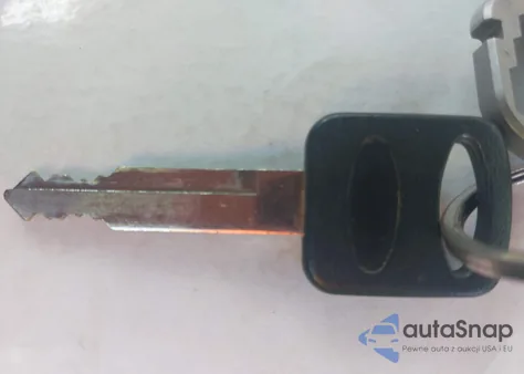 1993 Ford Econoline E150 Van from USA, damaged, VIN 1FDEE14H9PHA49914